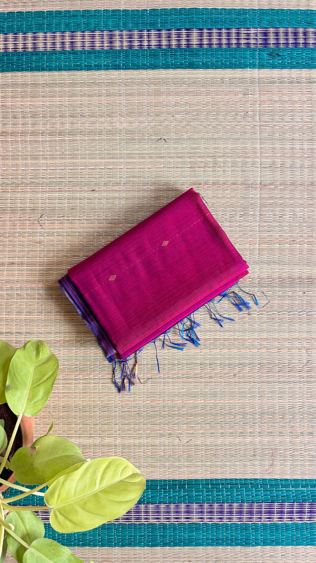 Ahilya : Pink