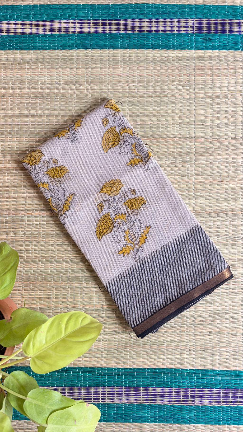 Gatika : Cream & Yellow