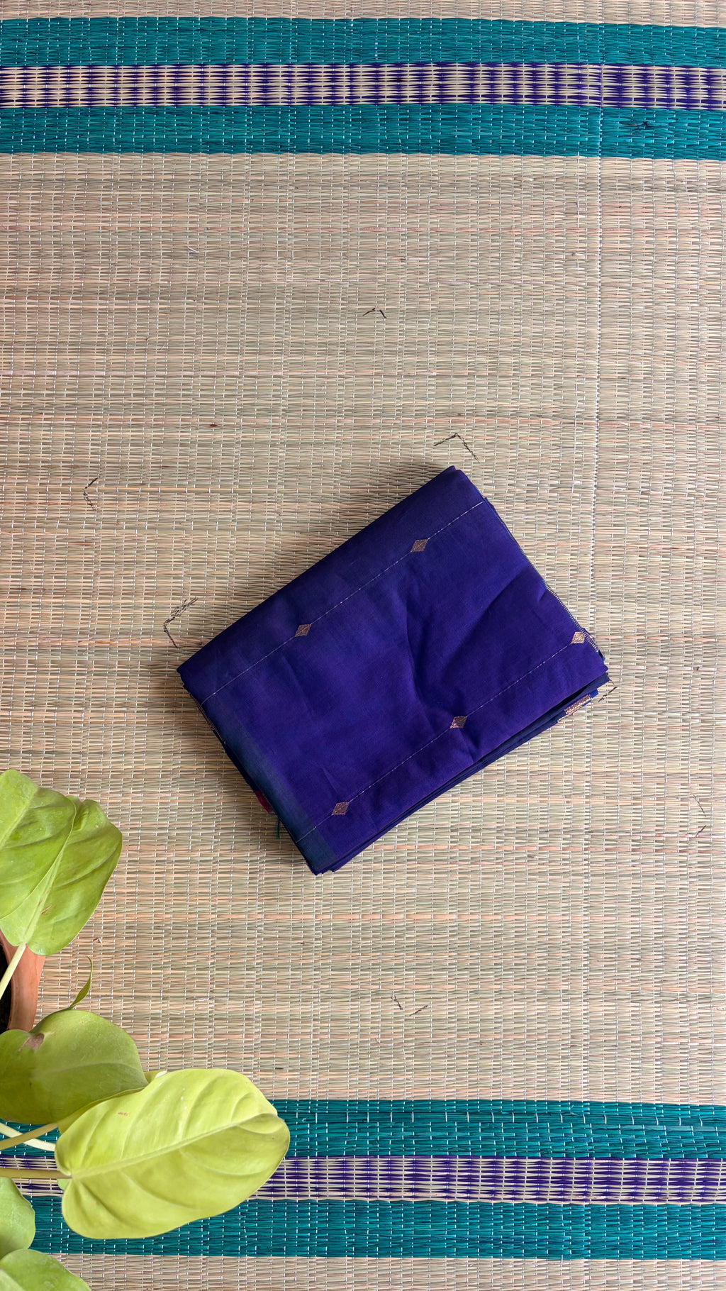 Ahilya : Blue